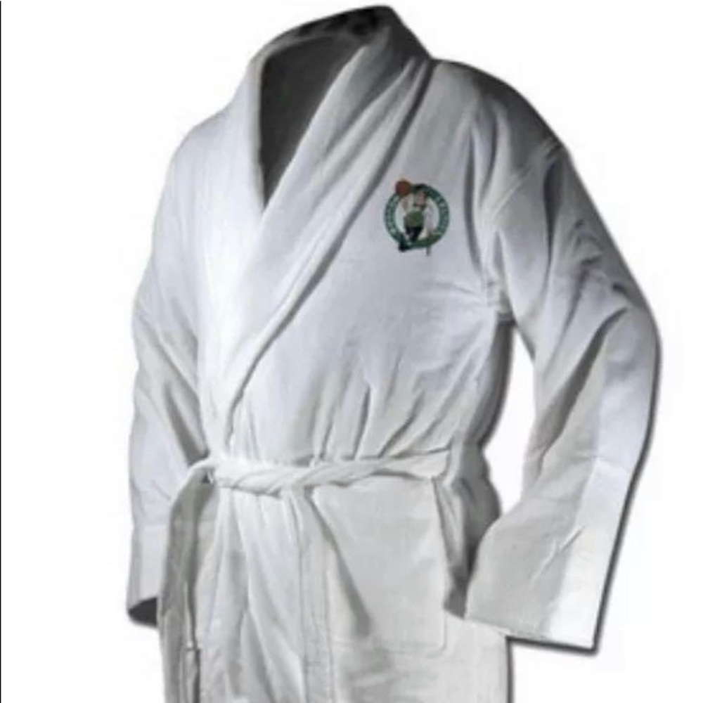 New 48” Boston Celtics Robe